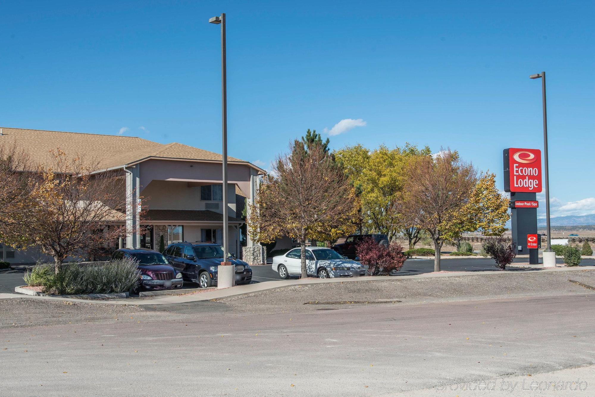Quality Inn & Suites West Pueblo Extérieur photo